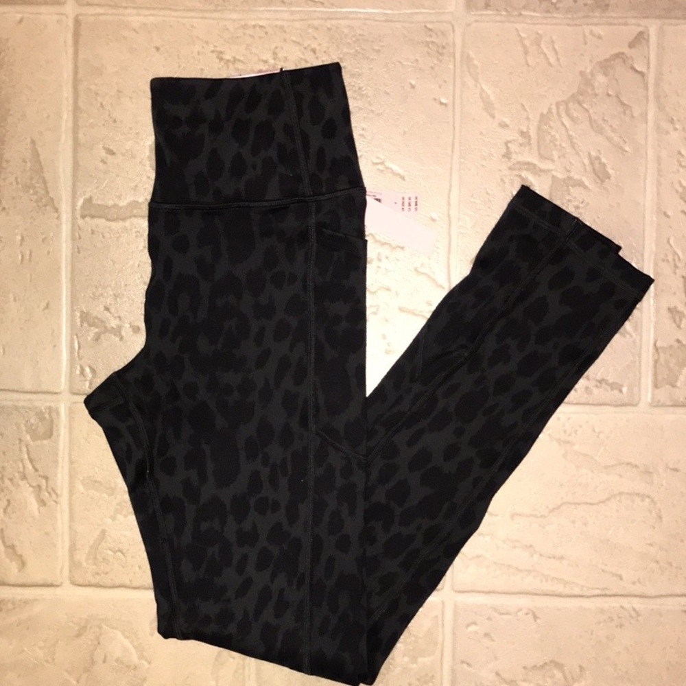 NWT Victoria’s Secret Leggings